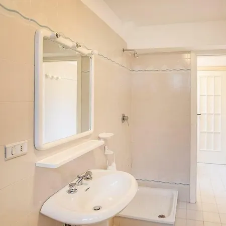 A Casa Di Pericle * برايا إيه ماري
